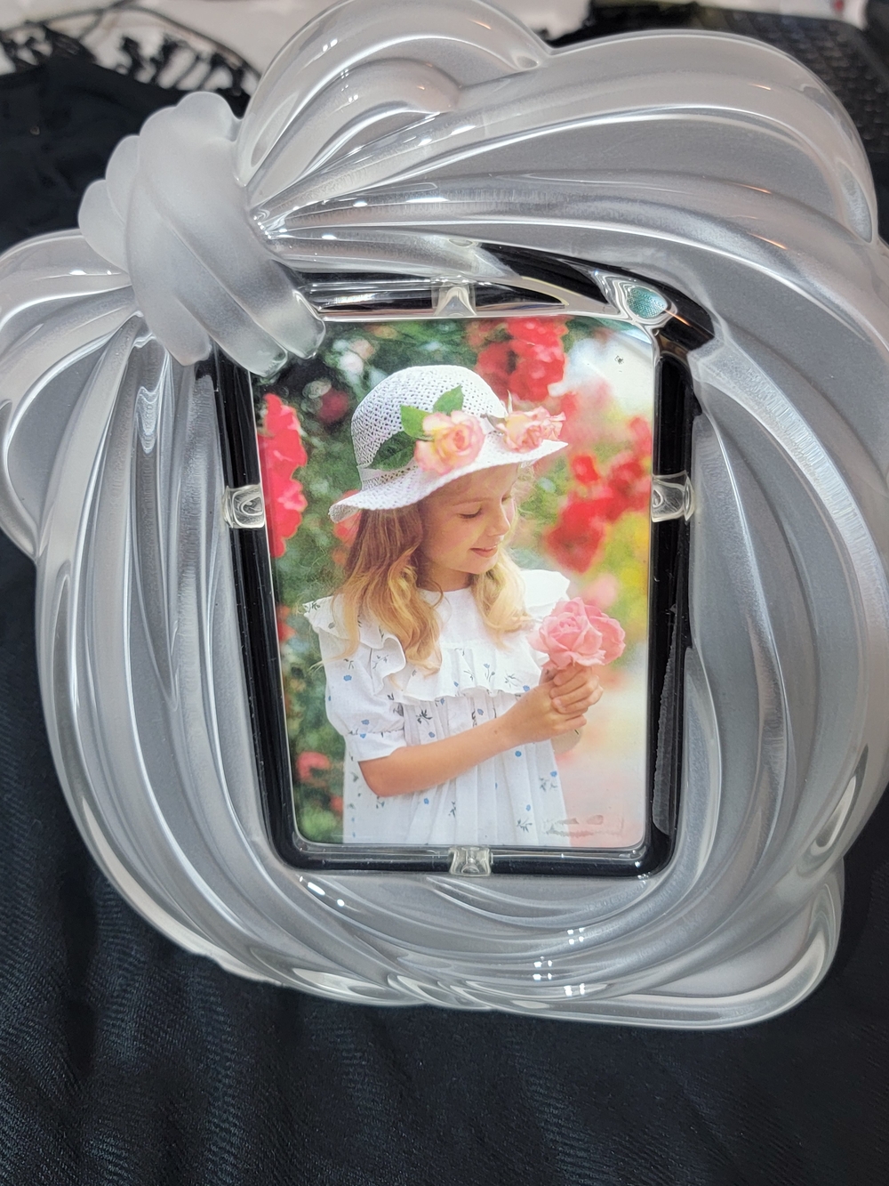 Vintage Mikasa Love KnotPhoto Frame - Decorative Picture Holder